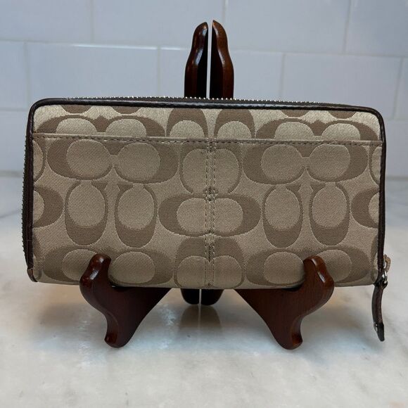 Coach Ashley Signature Logo Full Zip Wallet - Picture 4 of 15